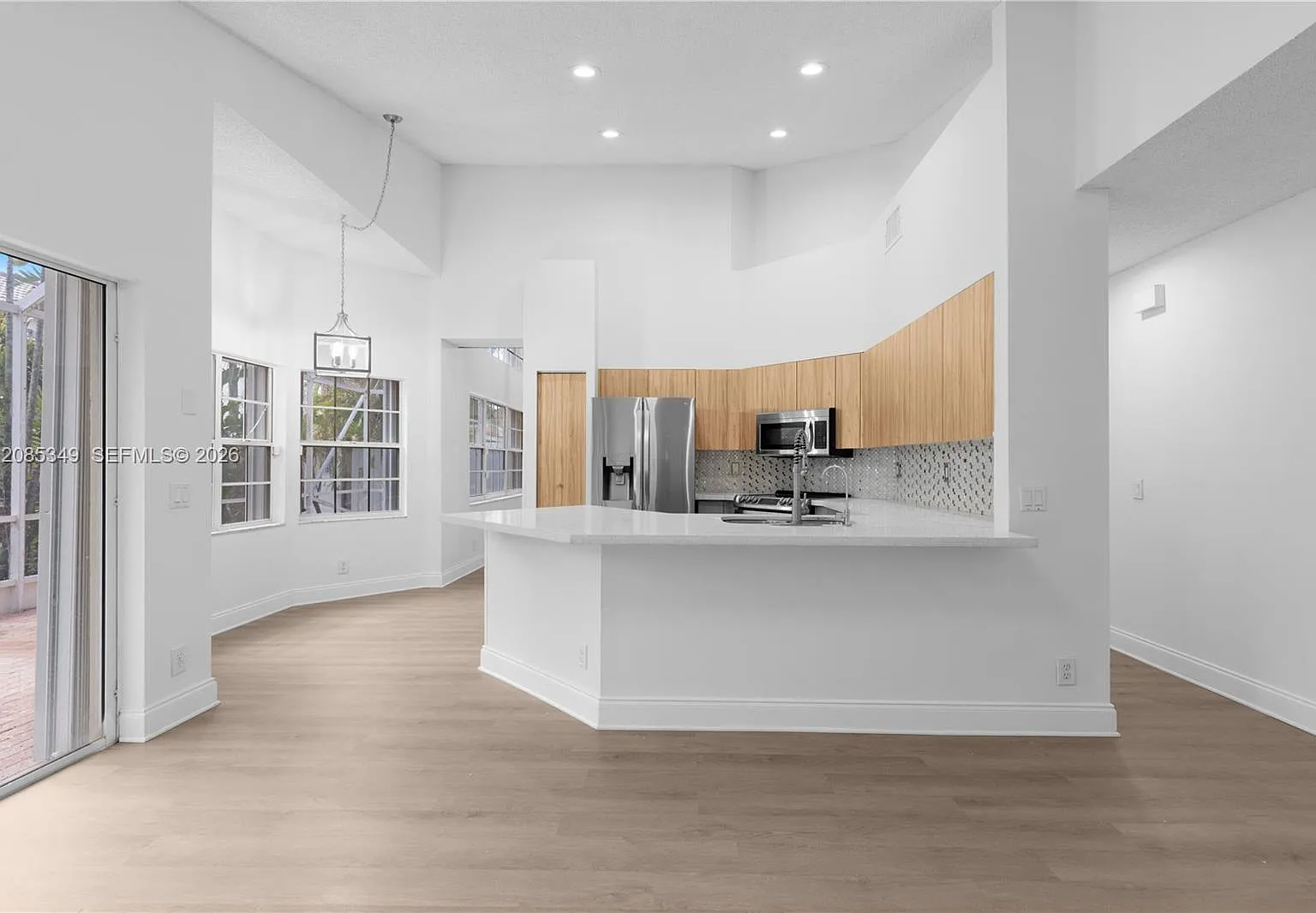 3 bed, 1777 sqft, $4,200 — Photo 4