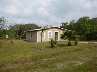 75 Redfish Dr, Rockport, TX 78382