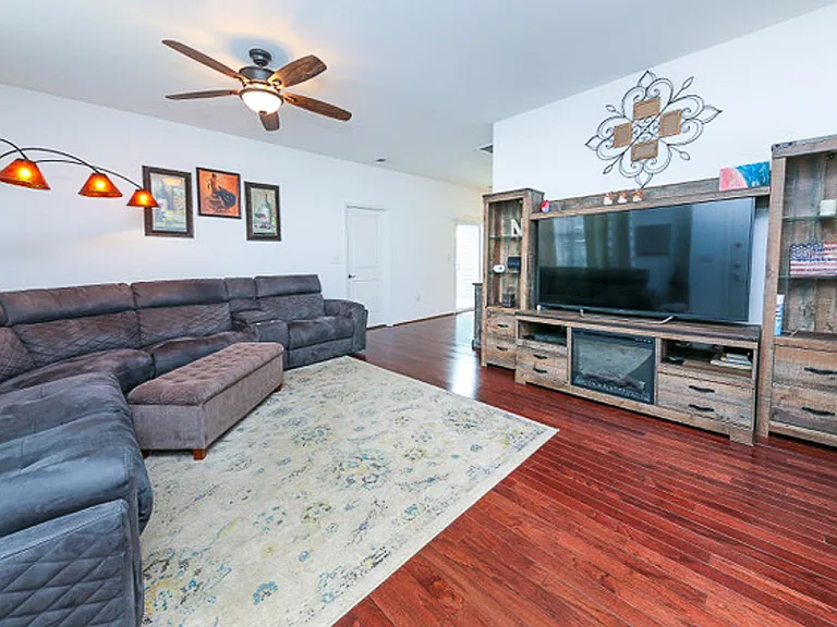 2650 Leytonstone Dr — Photo 4