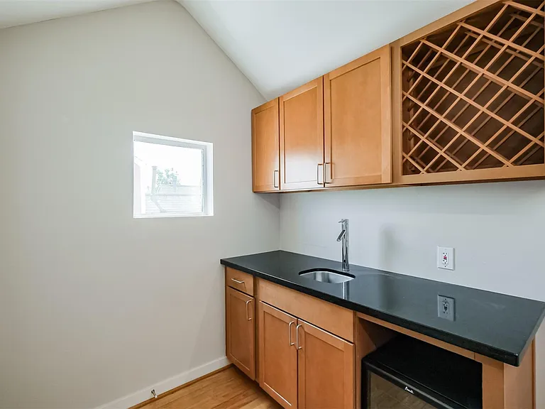 2364 Arlington St — Photo 40