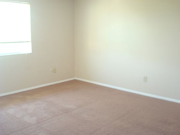 2nd image of 4534 Candletree Cir APT 15