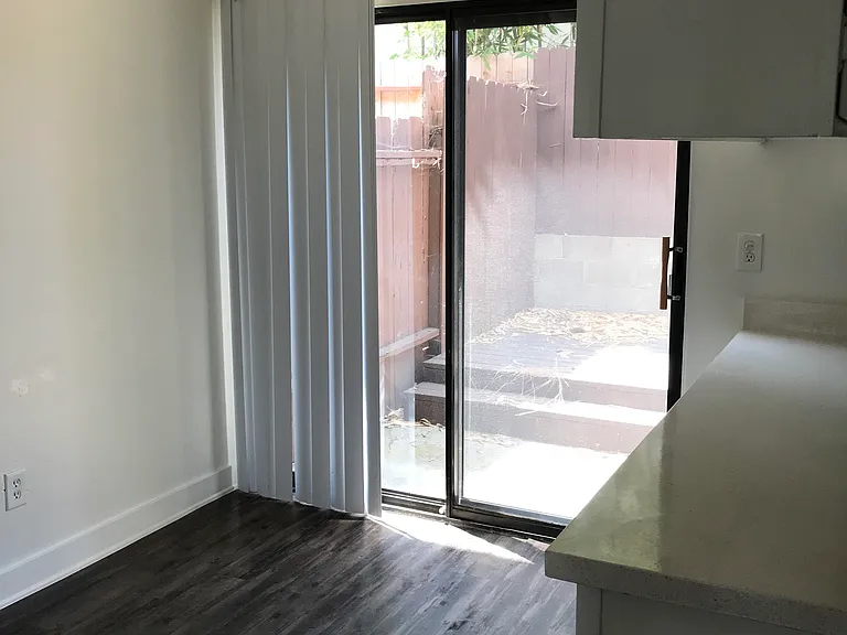 360 Chinquapin Ave #5 — Photo 14