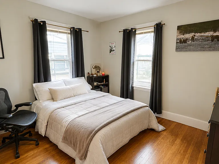 18A Bond St #1 — Photo 12