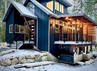 7453 Kendra Ct, Glacier, WA 98244