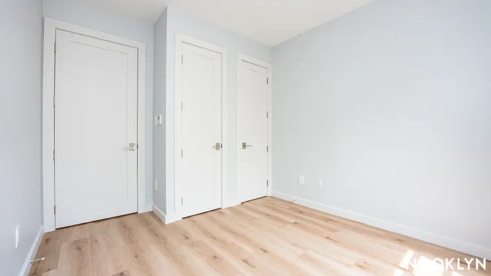 Rented by Nooklyn NYC LLC | media 117