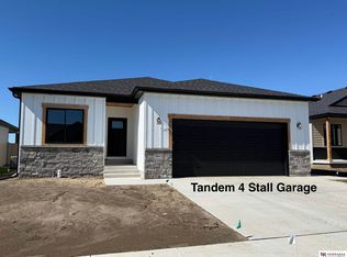 9615 S 87th St, Lincoln, NE 68526