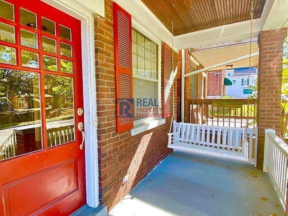 2nd image of 3740 Isabella Ave