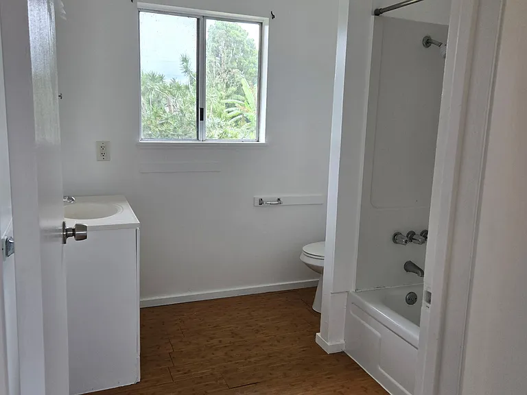 Pohaku Cir — Photo 10