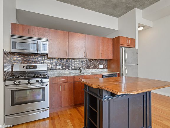 5th image of 1720 S Michigan Ave APT 3215