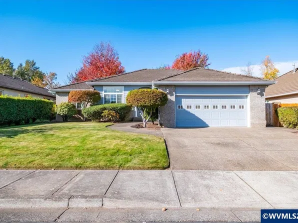 6296 Nicklaus Loop N, Keizer, OR 97303