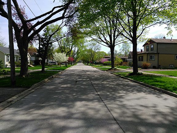 4th image of 206 N Ahrens Ave