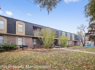 8449 Lowell Ave APT B, Overland Park, KS 66212