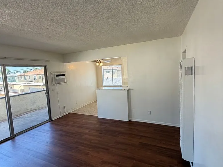 Ramona — Photo 30