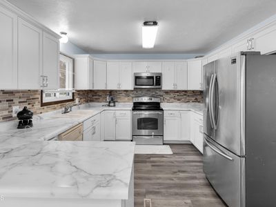 1202 Columbia Dr, Bismarck, ND, 58504