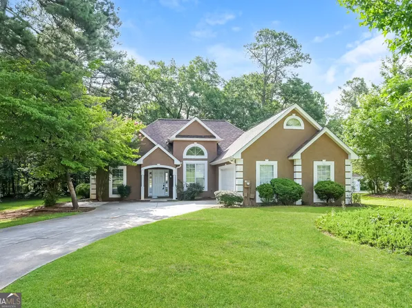 125 Whispering Pine Dr, Covington, GA 30016