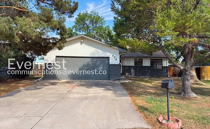 928 Timber Ln