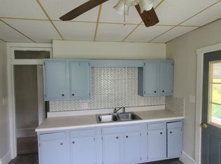 115 Center St FLOOR 2, Milton, PA 17847