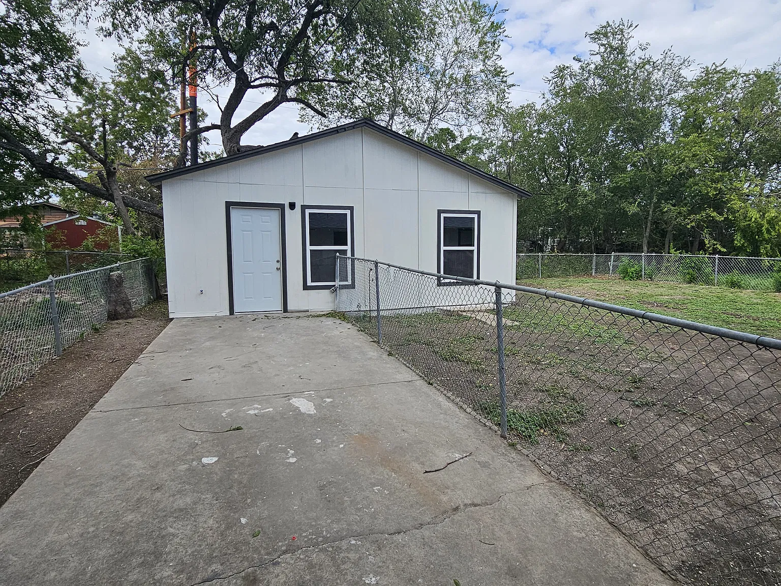 1 bed, $1,000 — Photo 2