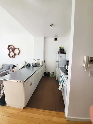 Rented by Compass | media 22