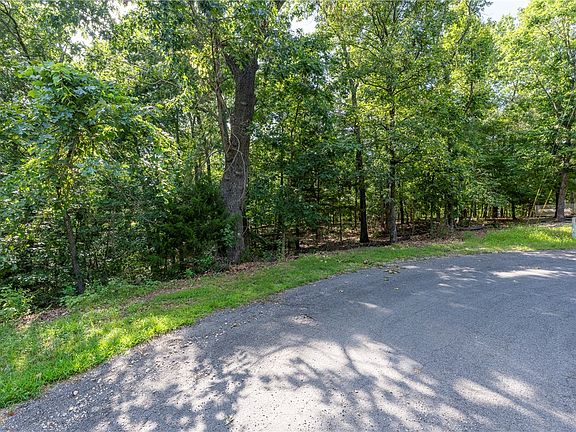 3rd image of 12 Blakeney Ln #7