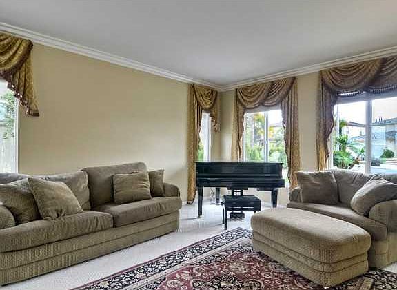 3rd image of 11384 Chaffinch Ct
