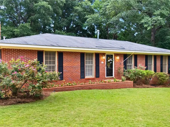 1409 Dunwall Ct, Opelika, AL 36801