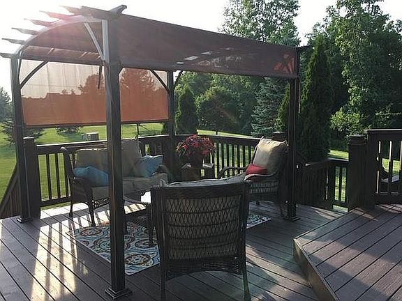 5th image of 49384 Stanton Ct