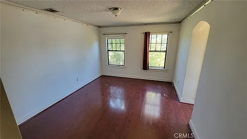 120 W Marshall Blvd #6 Photo 1
