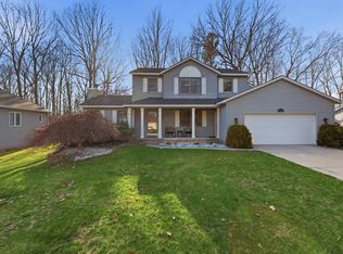 7459 Sleepy Hollow Dr, Hudsonville, MI 49426