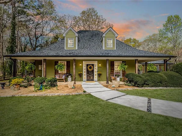 2525 Kings Ct, Cumming, GA 30040