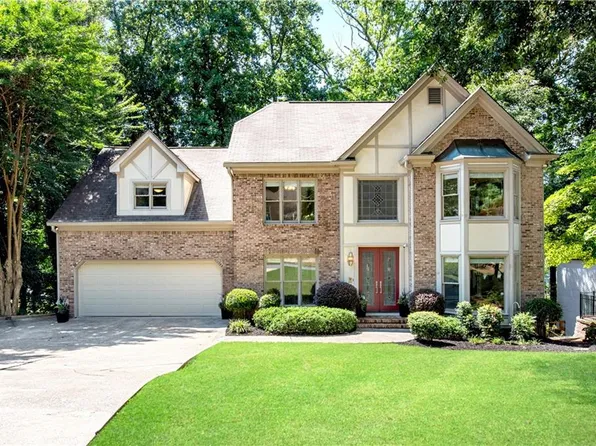 4373 Dunmore Rd NE, Marietta, GA 30068