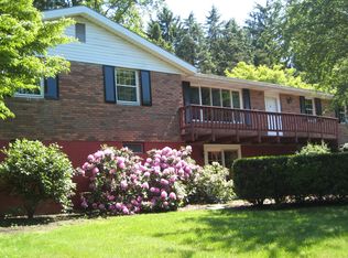 5554 Haasadahl Rd, Orefield, PA 18069
