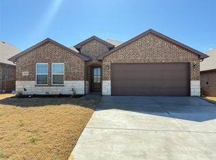 1215 Brad Kellar Dr, Greenville, TX 75402