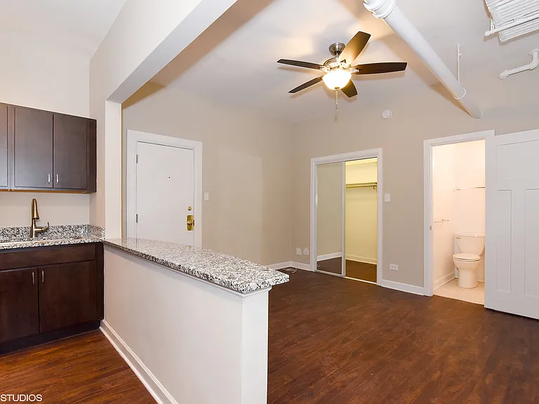644 W Wrightwood — Photo 38
