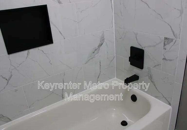 1614 Albert Dr — Photo 46