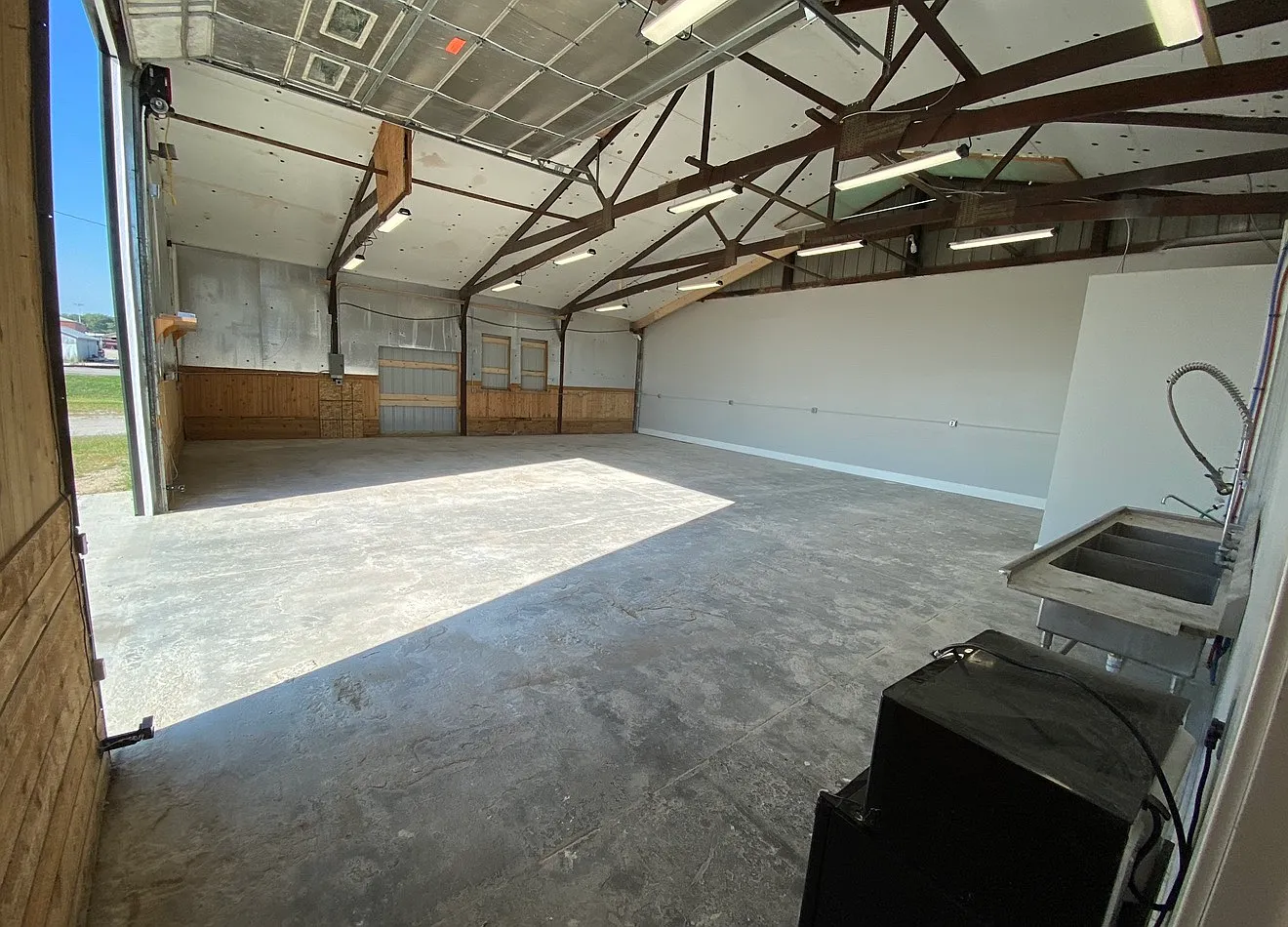 Studio, 2050 sqft, $1,495 — Photo 2