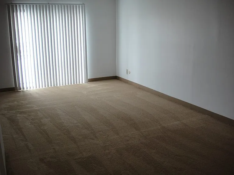 Maiden Square Apartments — Photo 47