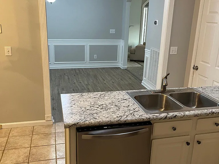 1601 Deer Valley Dr — Photo 12