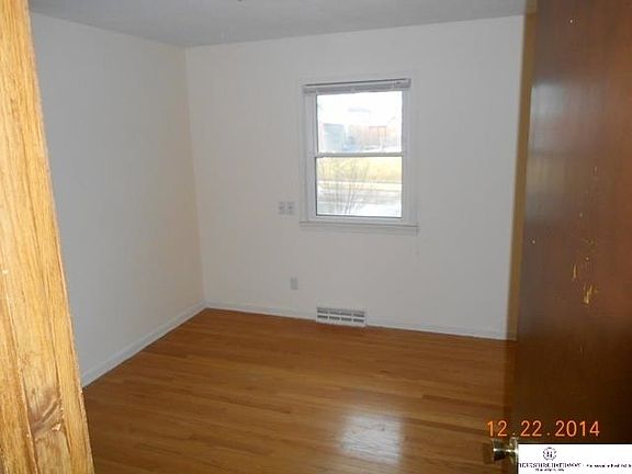 4th image of 3112 Albert St