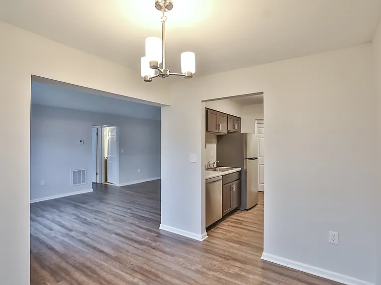 Adams Station Apartments — Photo 13