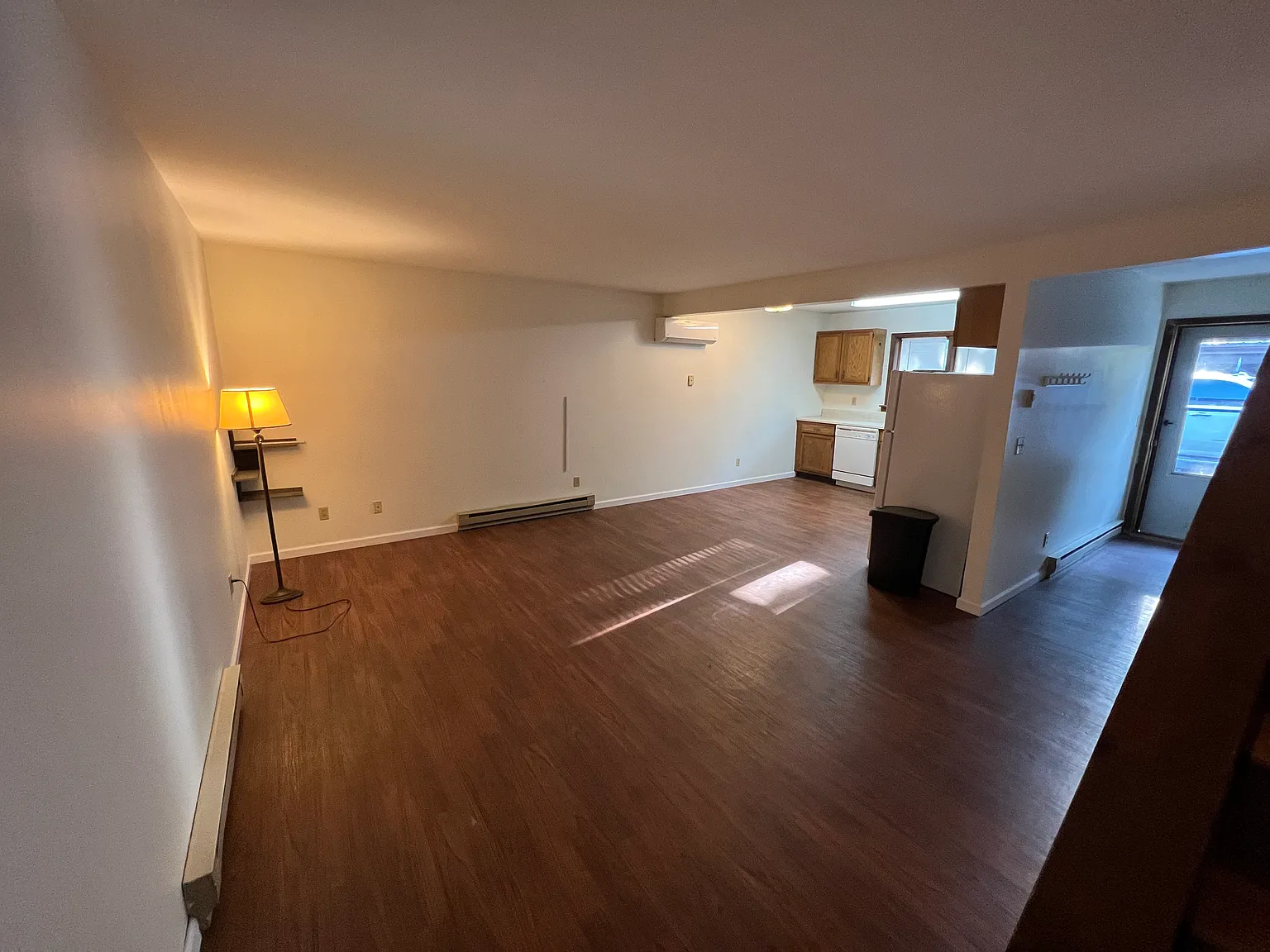 2 bed, 950 sqft, $1,250 — Photo 3