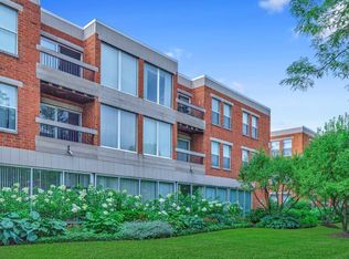 1925 Lake Ave UNIT 305, Wilmette, IL 60091