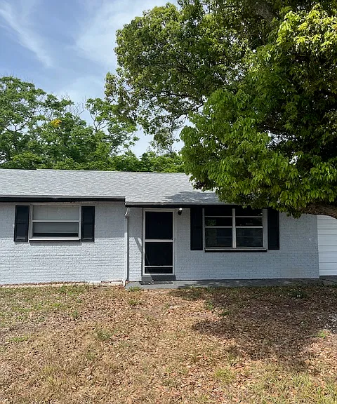 11905 Meadow Dr — Photo 1