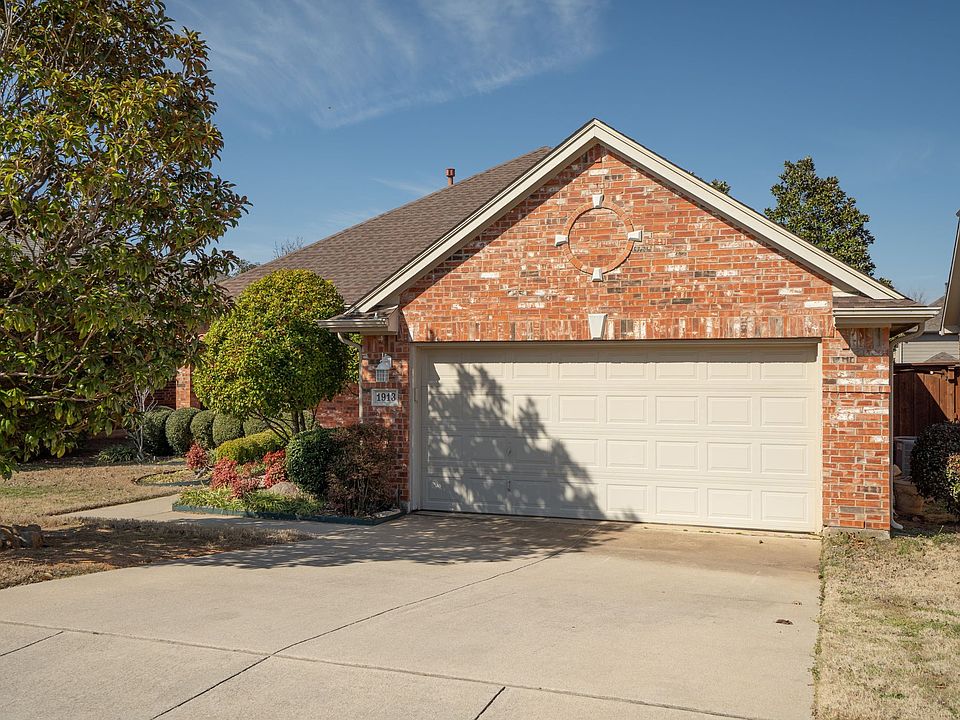 1st image of 1913 Ainsley Ct