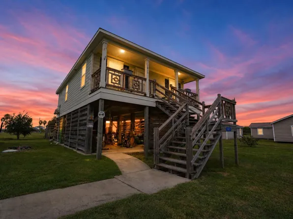 1811 Broadway Ave, Port Bolivar, TX 77650