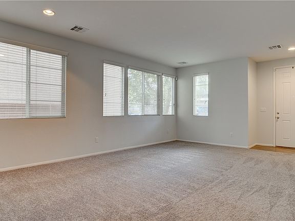 4th image of 6526 Brooklyn Heights St