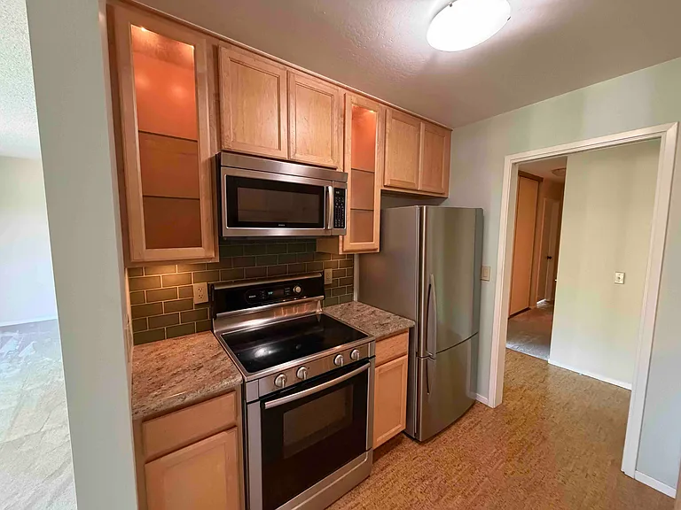 777 San Antonio Rd #2 — Photo 3