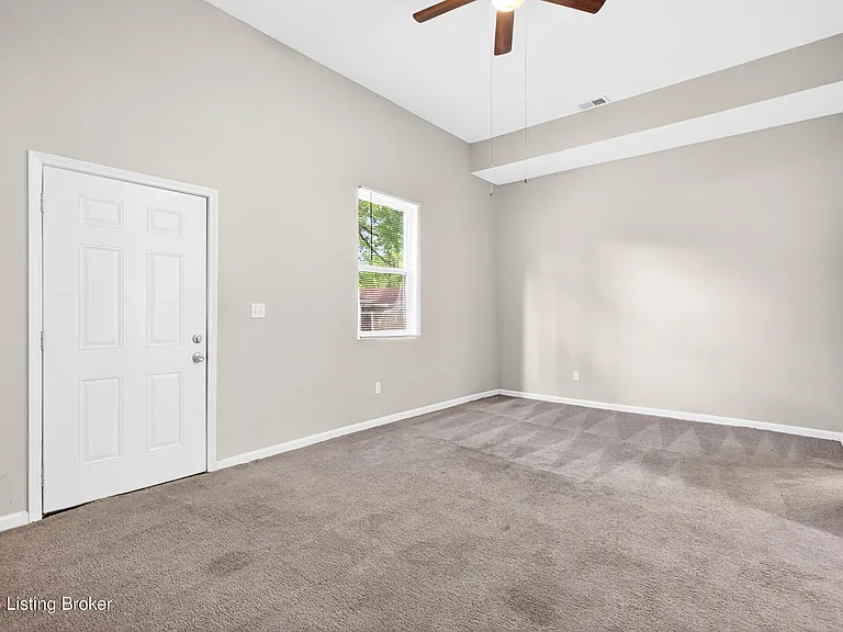 718 Camp St — Photo 20