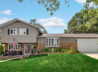 5524 La Palm Dr, Oak Forest, IL 60452