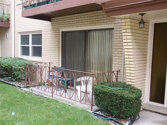 2nd image of 5512 W Windsor Ave APT 1J